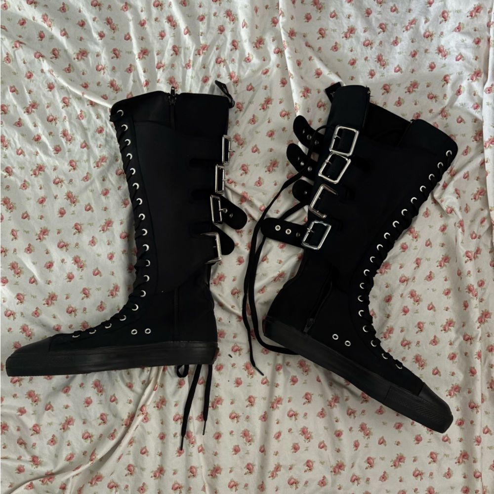 demonias